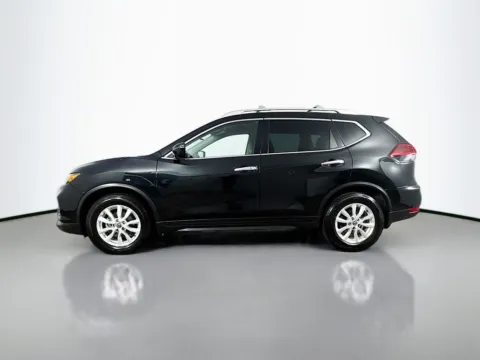 More photos of 2019 Nissan Rogue SV at CarLink Morristown, NJ