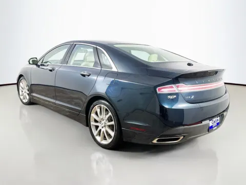 More photos of 2014 Lincoln MKZ at CarLink Morristown, NJ