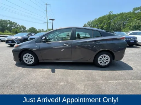 More photos of 2016 Toyota Prius Two at CarLink Morristown, NJ