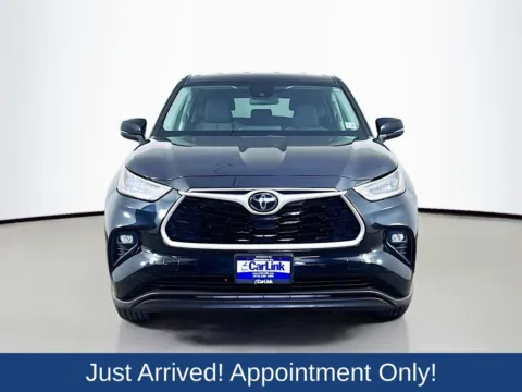 Photos of 2020 Toyota Highlander LE for sale in Morristown, NJ at CarLink Morristown