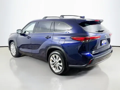 More photos of 2020 Toyota Highlander Limited at CarLink Morristown, NJ