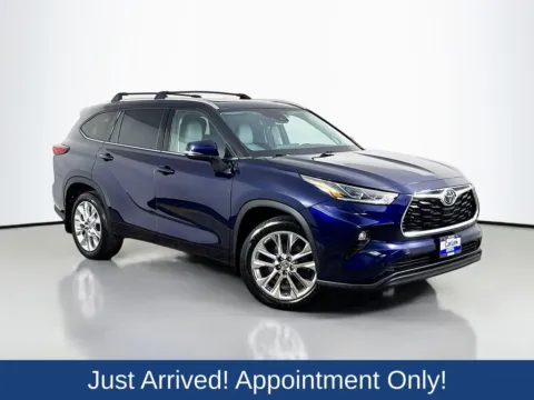 Blue 2020 Toyota Highlander Limited for sale in Morristown, NJ