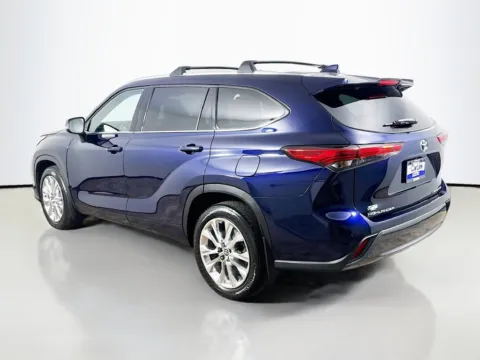 More photos of 2020 Toyota Highlander Limited at CarLink Morristown, NJ