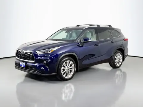 Another view of 2020 Toyota Highlander Limited for sale in Morristown, NJ at CarLink Morristown