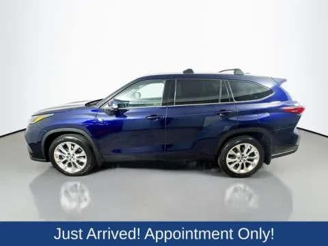 More photos of 2020 Toyota Highlander Limited at CarLink Morristown, NJ