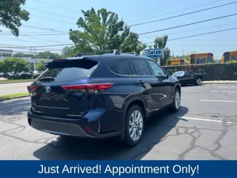 Another view of 2020 Toyota Highlander Limited for sale in Morristown, NJ at CarLink Morristown