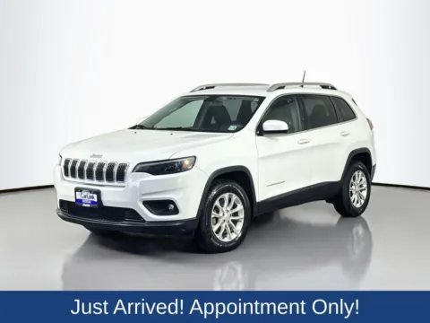 Another view of 2019 Jeep Cherokee Latitude for sale in Morristown, NJ at CarLink Morristown