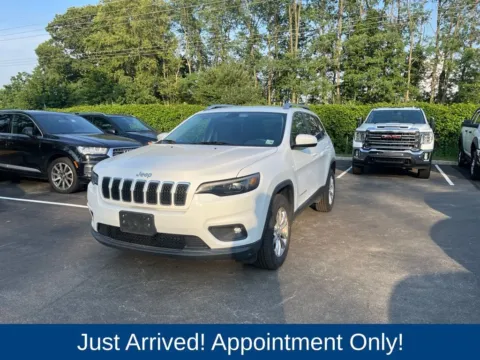 Another view of 2019 Jeep Cherokee Latitude for sale in Morristown, NJ at CarLink Morristown