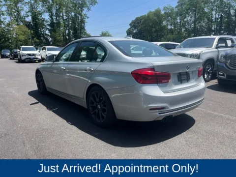 More photos of 2017 BMW 3 Series 330i at CarLink Morristown, NJ