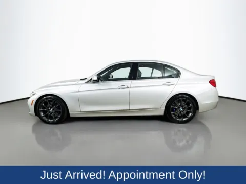 More photos of 2017 BMW 3 Series 330i at CarLink Morristown, NJ