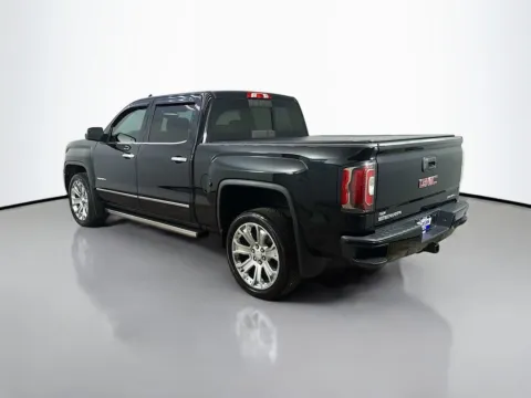 More photos of 2018 GMC Sierra 1500 Denali at CarLink Morristown, NJ