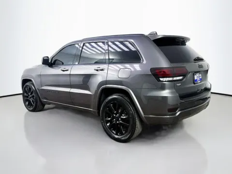 More photos of 2018 Jeep Grand Cherokee Altitude at CarLink Morristown, NJ