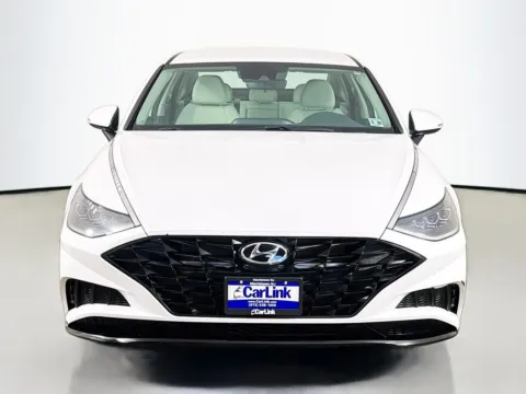 Photos of 2023 Hyundai Sonata SEL for sale in Morristown, NJ at CarLink Morristown