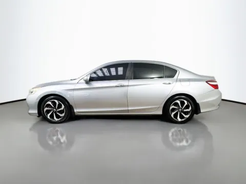 More photos of 2017 Honda Accord EX at CarLink Morristown, NJ