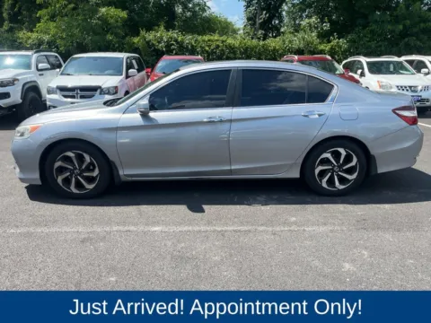More photos of 2017 Honda Accord EX at CarLink Morristown, NJ