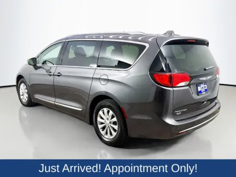 More photos of 2019 Chrysler Pacifica Touring L at CarLink Morristown, NJ