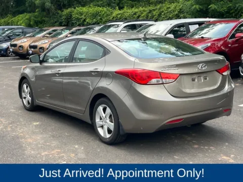 More photos of 2013 Hyundai Elantra GLS at CarLink Morristown, NJ