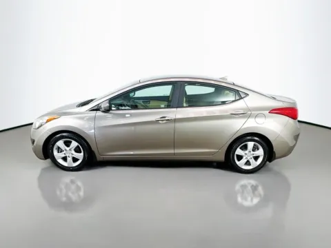 More photos of 2013 Hyundai Elantra GLS at CarLink Morristown, NJ