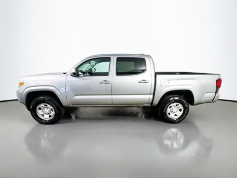 More photos of 2021 Toyota Tacoma SR at CarLink Morristown, NJ