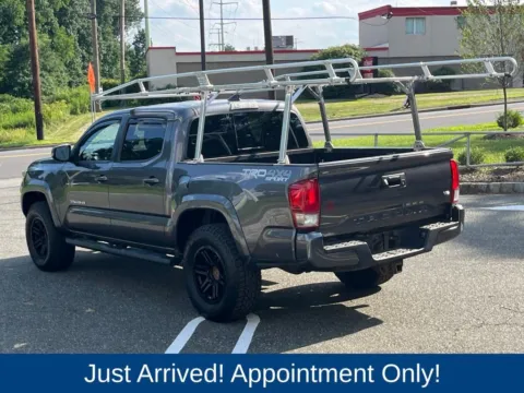 More photos of 2017 Toyota Tacoma TRD Sport at CarLink Morristown, NJ