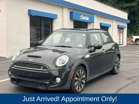 Another view of 2019 MINI Cooper S for sale in Morristown, NJ at CarLink Morristown