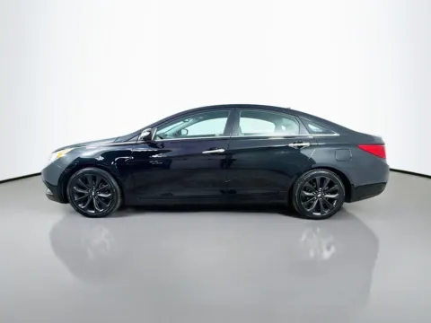 More photos of 2012 Hyundai Sonata Limited at CarLink Morristown, NJ