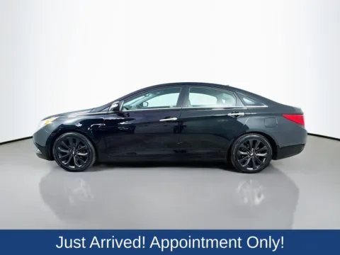 More photos of 2012 Hyundai Sonata Limited at CarLink Morristown, NJ