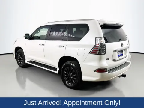 More photos of 2020 Lexus GX 460 at CarLink Morristown, NJ