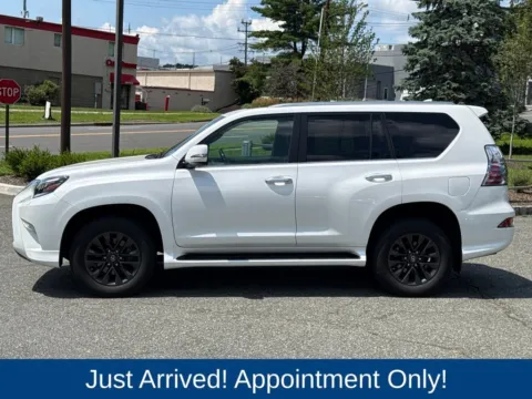 More photos of 2020 Lexus GX 460 at CarLink Morristown, NJ