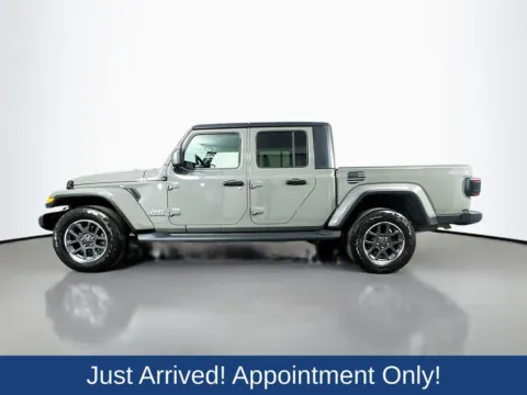 More photos of 2021 Jeep Gladiator Overland at CarLink Morristown, NJ