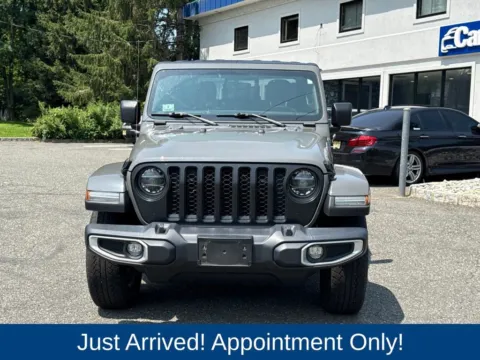 Photos of 2021 Jeep Gladiator Overland for sale in Morristown, NJ at CarLink Morristown