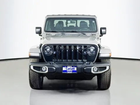 Photos of 2021 Jeep Gladiator Overland for sale in Morristown, NJ at CarLink Morristown