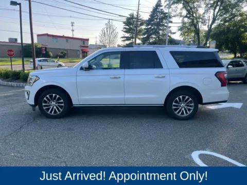 More photos of 2018 Ford Expedition Max Limited at CarLink Morristown, NJ