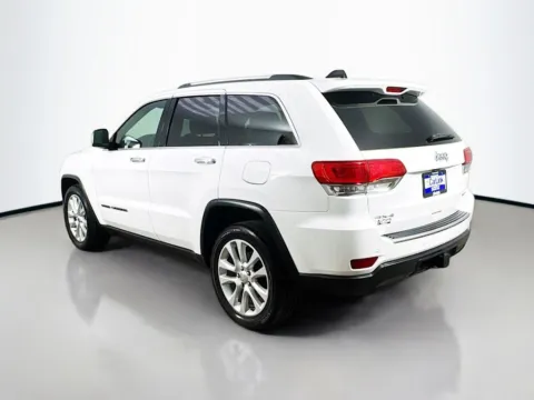More photos of 2017 Jeep Grand Cherokee Limited at CarLink Morristown, NJ