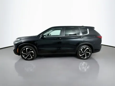 More photos of 2022 Mitsubishi Outlander SE at CarLink Morristown, NJ