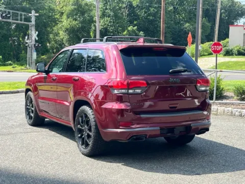 More photos of 2020 Jeep Grand Cherokee Overland at CarLink Morristown, NJ