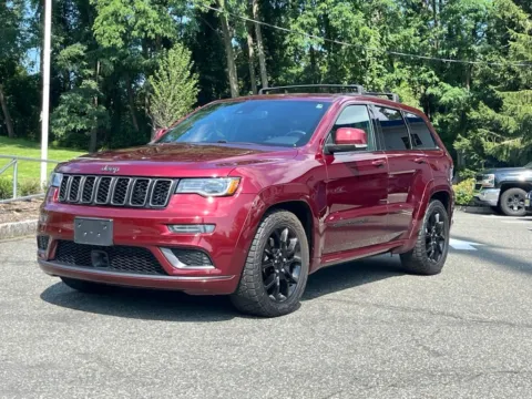 Another view of 2020 Jeep Grand Cherokee Overland for sale in Morristown, NJ at CarLink Morristown