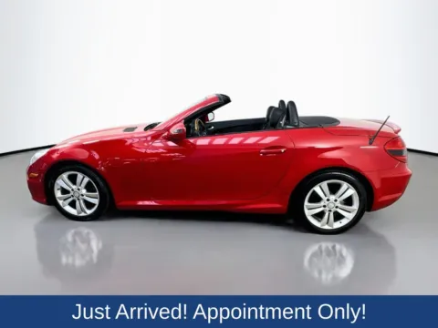 More photos of 2011 Mercedes-Benz SLK 300 at CarLink Morristown, NJ