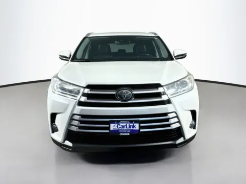 Photos of 2018 Toyota Highlander XLE for sale in Morristown, NJ at CarLink Morristown