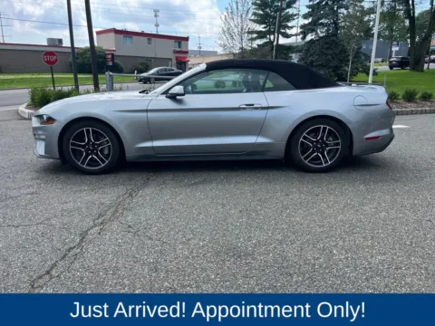 More photos of 2021 Ford Mustang EcoBoost Premium at CarLink Morristown, NJ
