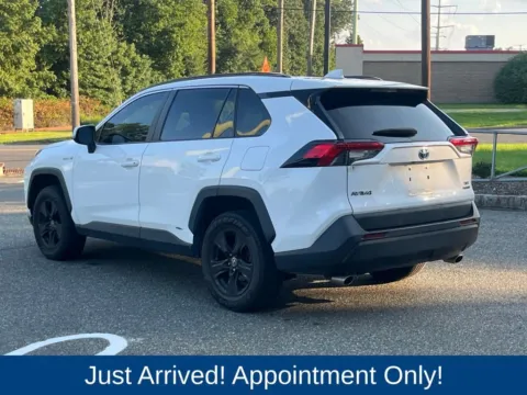 More photos of 2021 Toyota RAV4 Hybrid XLE at CarLink Morristown, NJ