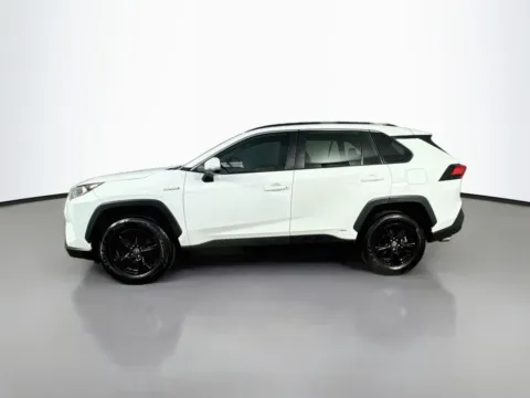 More photos of 2021 Toyota RAV4 Hybrid XLE at CarLink Morristown, NJ