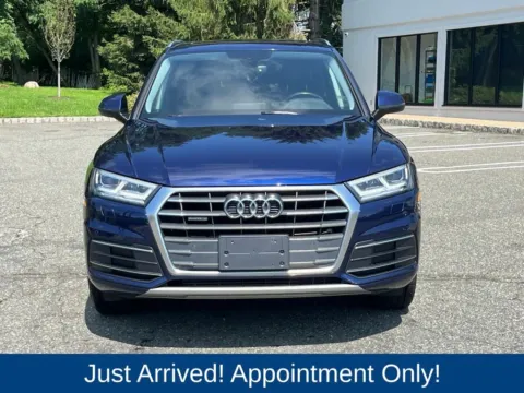 Photos of 2018 Audi Q5 2.0T for sale in Morristown, NJ at CarLink Morristown
