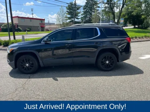 More photos of 2019 GMC Acadia SLT-1 at CarLink Morristown, NJ
