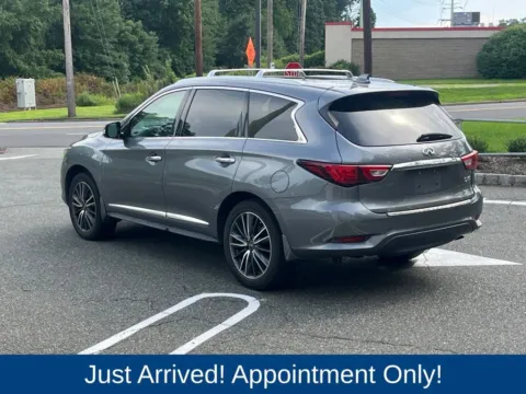 More photos of 2018 INFINITI QX60 at CarLink Morristown, NJ