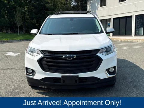 Photos of 2018 Chevrolet Traverse LT for sale in Morristown, NJ at CarLink Morristown