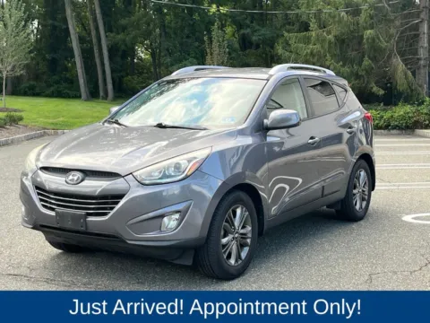 Another view of 2014 Hyundai Tucson SE for sale in Morristown, NJ at CarLink Morristown