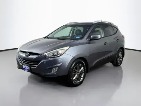 Another view of 2014 Hyundai Tucson SE for sale in Morristown, NJ at CarLink Morristown