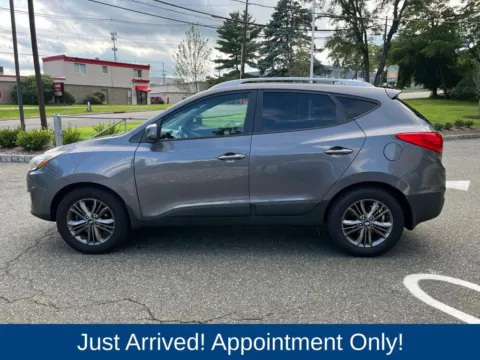 More photos of 2014 Hyundai Tucson SE at CarLink Morristown, NJ