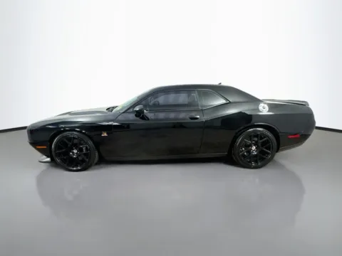 More photos of 2015 Dodge Challenger R/T Scat Pack at CarLink Morristown, NJ